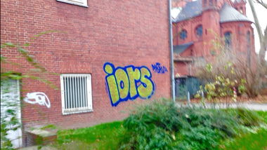 Graffiti Bombing - Photo by SixOhFive - IOR