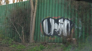 Graffiti Bombing - Photo by SixOhFive - Urin