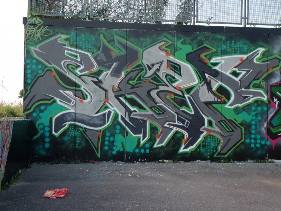 Graffiti Wall in Bitterfeld - Photo by Skafone - skaf, onb