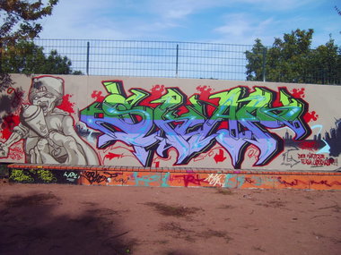 Graffiti Wall in dresden - Photo by Skafone - skaf, onb, 44 (2012)