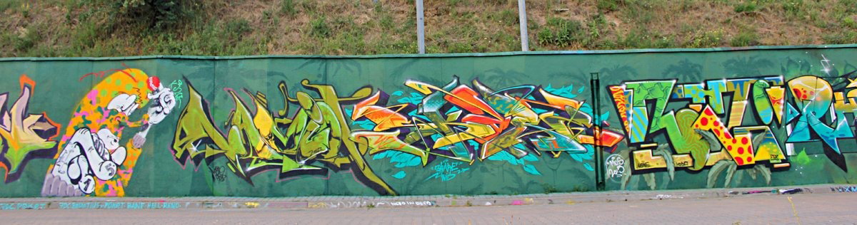 Graffiti Wall - Photo by Skare
