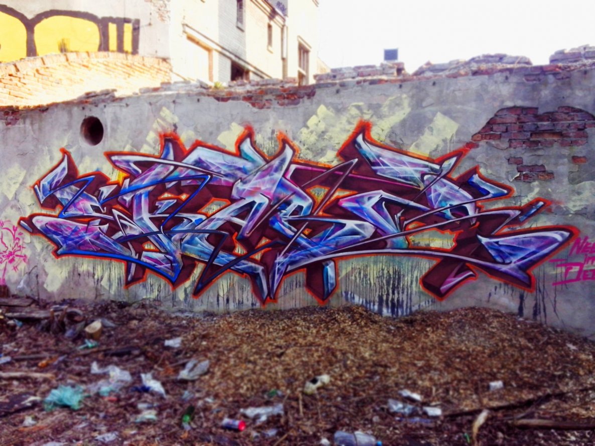 Graffiti Wall - Photo by Skare - skare