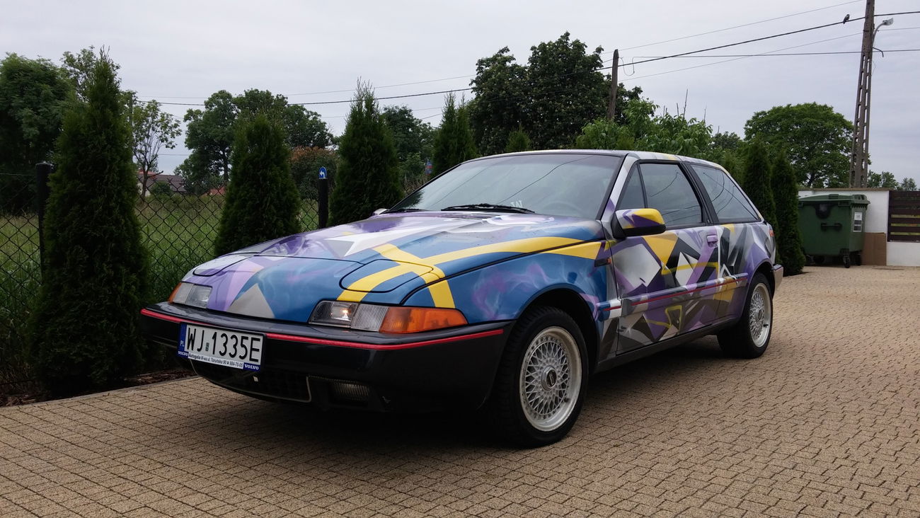 Graffiti Artwork in Warsaw - Photo by Skare - Skare, car (2015)