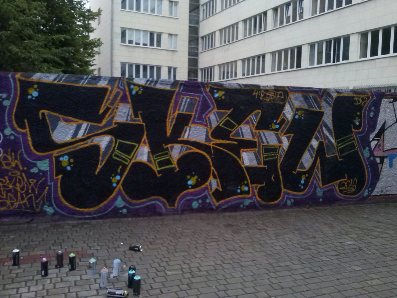 Graffiti Wall - Photo by Skew