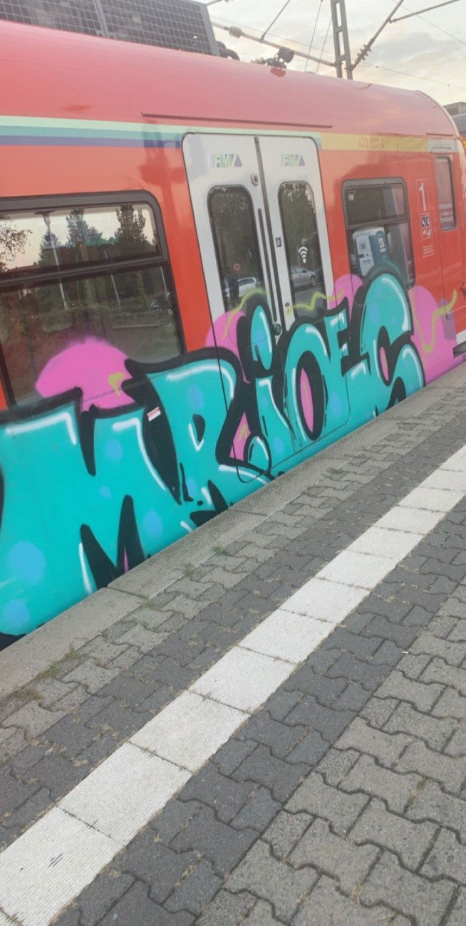 Graffiti Wall - Photo by Skipsmh - train (2019)