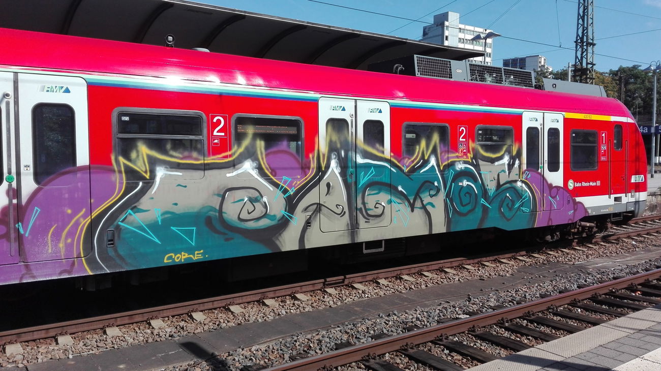 Graffiti Train - Photo by Skirmos - Pamos, Mainz, Hauptbahnhof (2016)