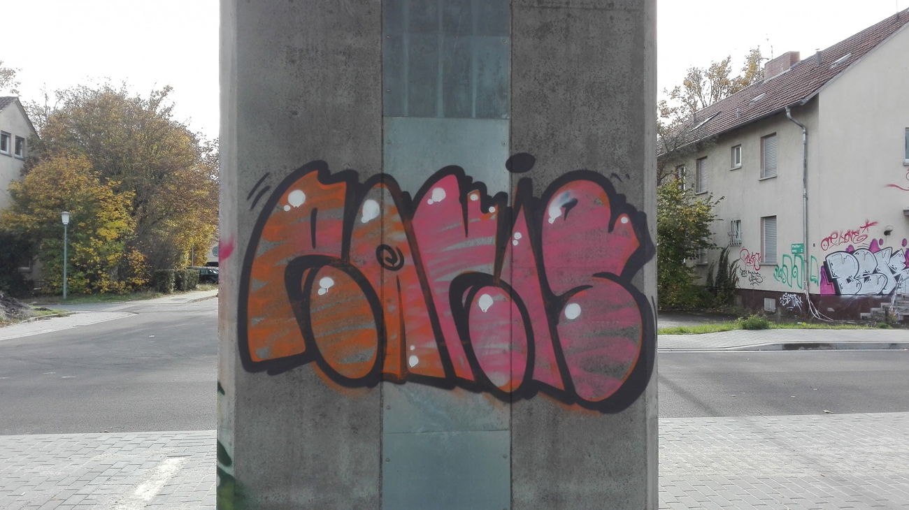 Graffiti Wall - Photo by Skirmos - Rakis, Mainz, Uni (2016)