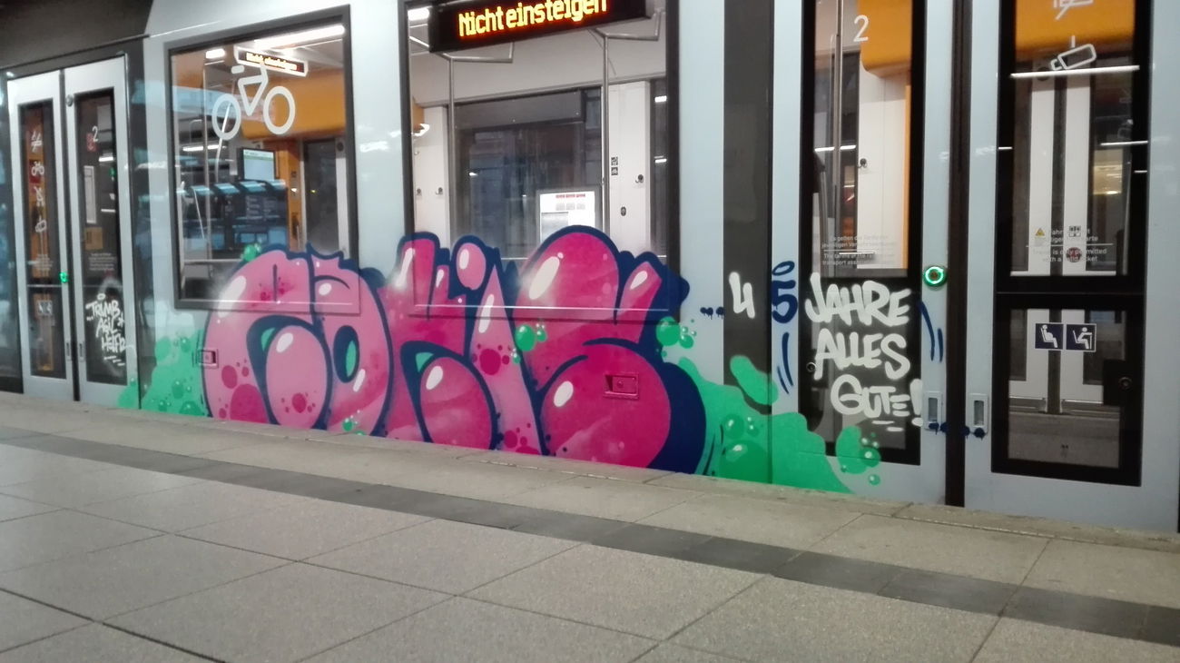 Graffiti Train - Photo by Skirmos - Rakis, vlexx, Mainz (2016)