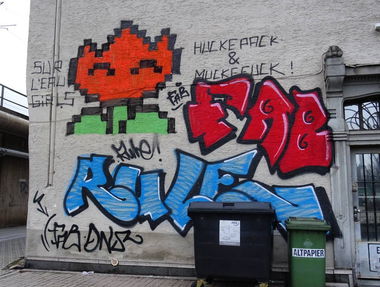 Graffiti Bombing - Photo by Skirmos - Rule, Fab, Frankfurt (2016)