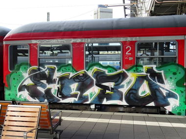 Graffiti Train - Photo by Skirmos - Frankfurt (2016)
