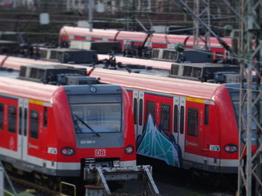 Graffiti Train - Photo by Skirmos - Astro, frankfurt (2016)