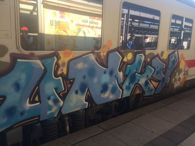 Graffiti Train - Photo by Skirmos (2016)