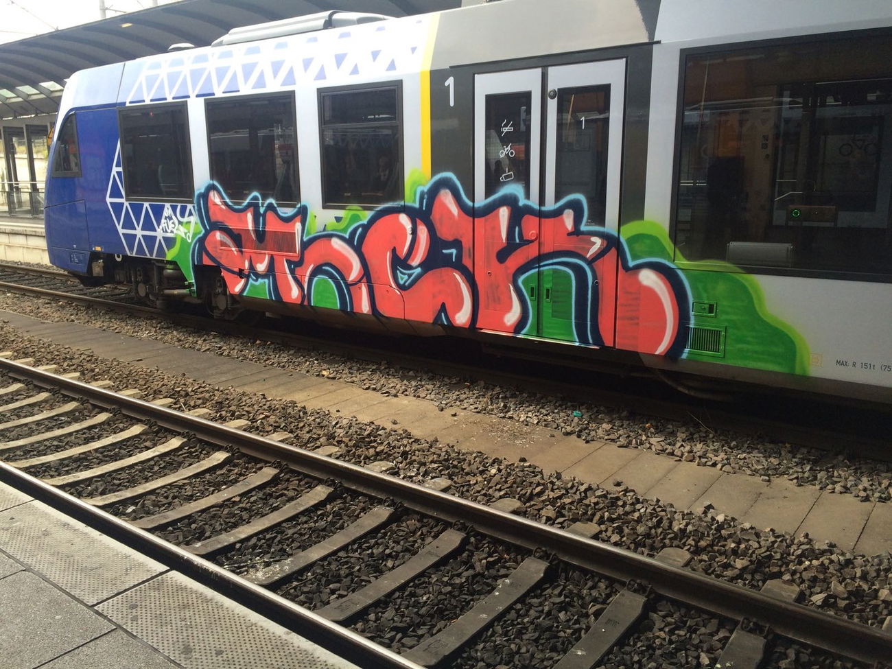 Graffiti Train - Photo by Skirmos - Mainz, Vlexx (2016)