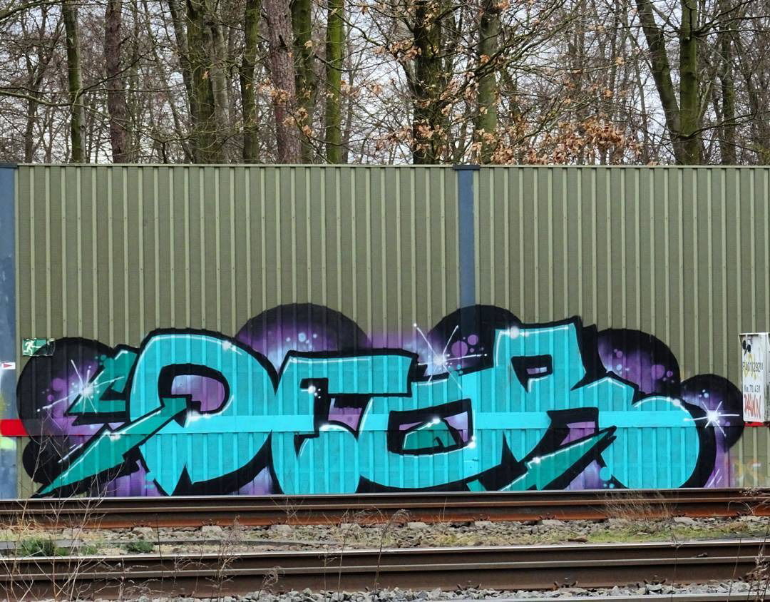 Graffiti Wall - Photo by Skirmos - Deor, Frankfurt