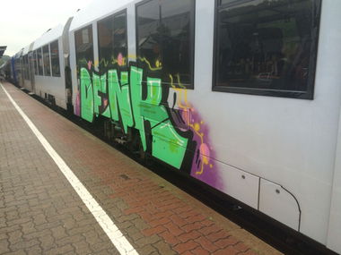 Graffiti Train - Photo by Skirmos - Mainz, Hauptbahnhof (2016)