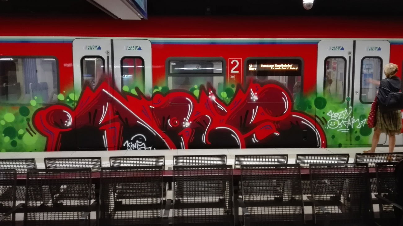 Graffiti Train - Photo by Skirmos - Frankfurt, Hauptwache (2016)