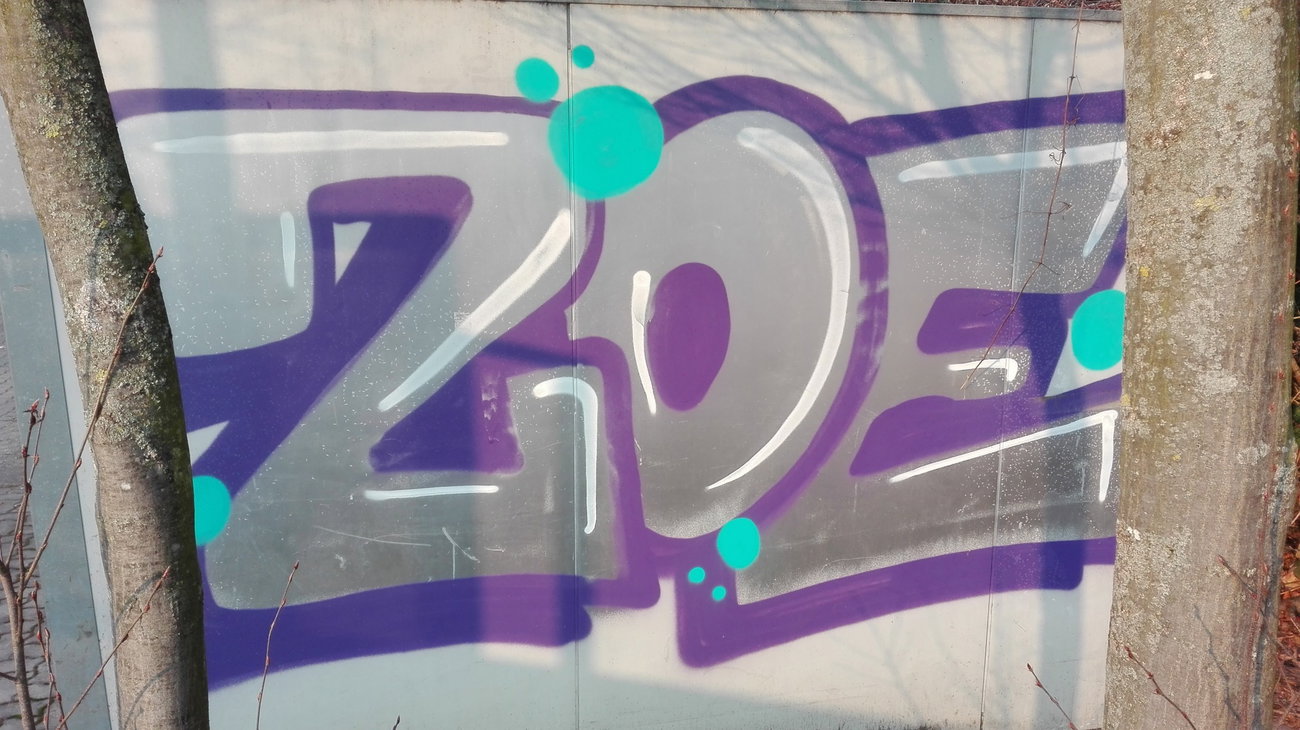 Graffiti Wall - Photo by Skirmos - Zoe, Mainz