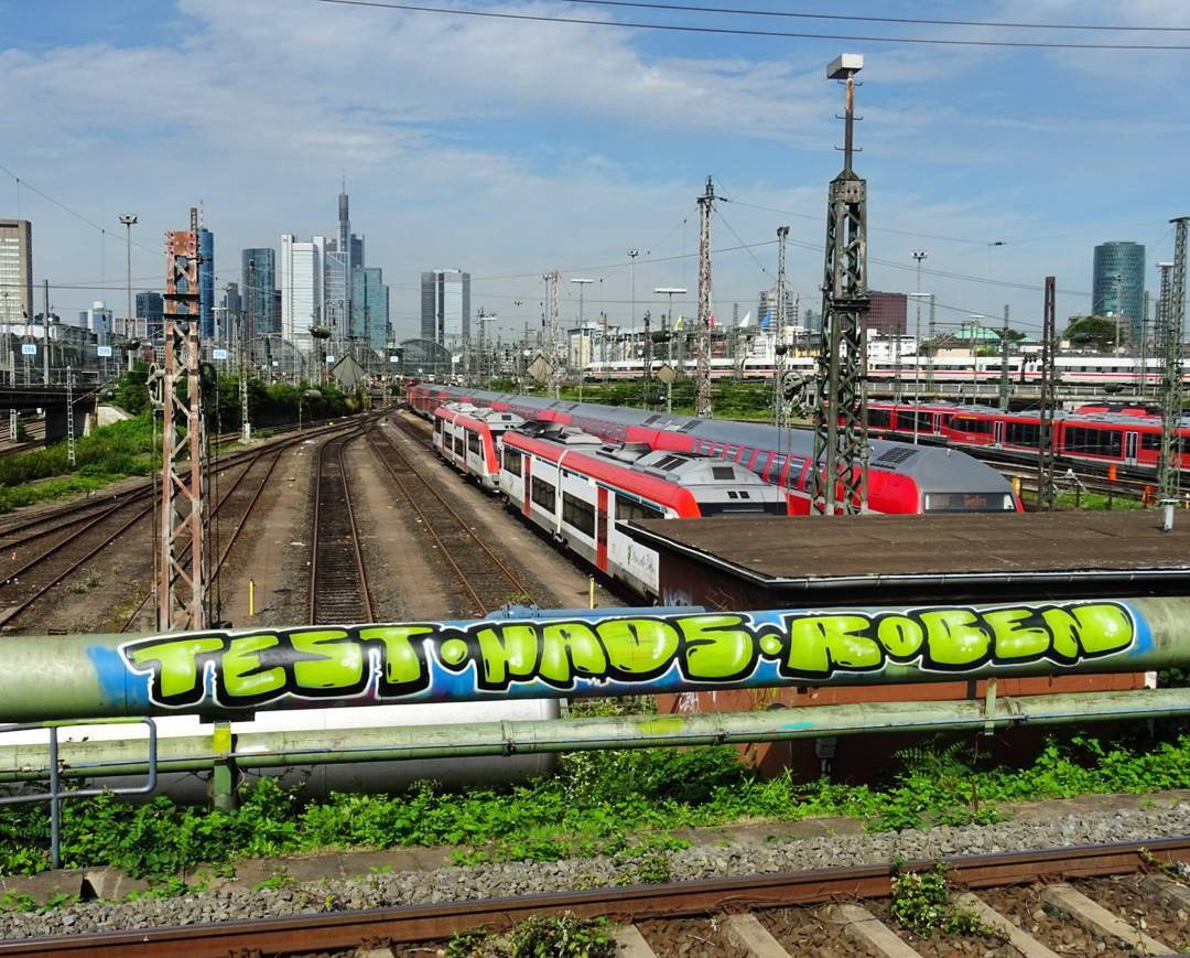 Graffiti Photo by Skirmos - frankfurt