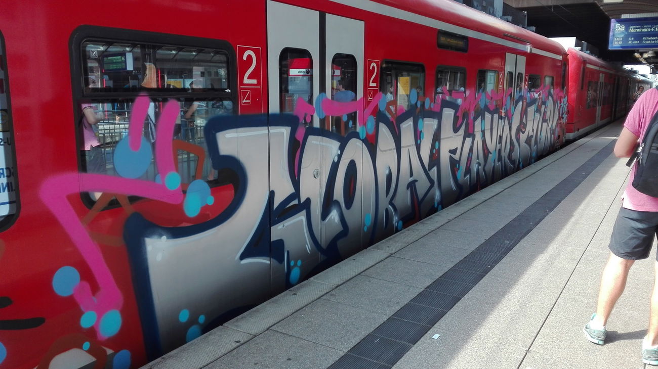 Graffiti Train - Photo by Skirmos - GlobalPlayersClub, Mainz, Hauptbahnhof (2016)