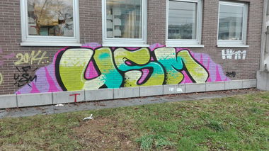 Graffiti Bombing - Photo by Skirmos - usm, mainz (2016)