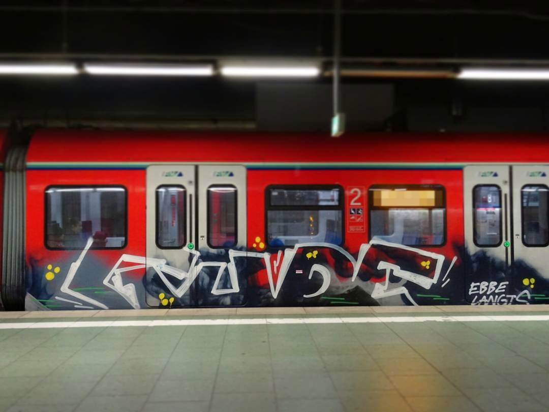 Graffiti Train - Photo by Skirmos - Gude, Frankfurt (2016)