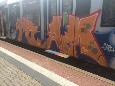 Graffiti Train - Photo by Skirmos - Mainz, vlexx (2016)