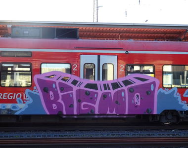Graffiti Train - Photo by Skirmos - Bigmo, Frankfurt (2016)