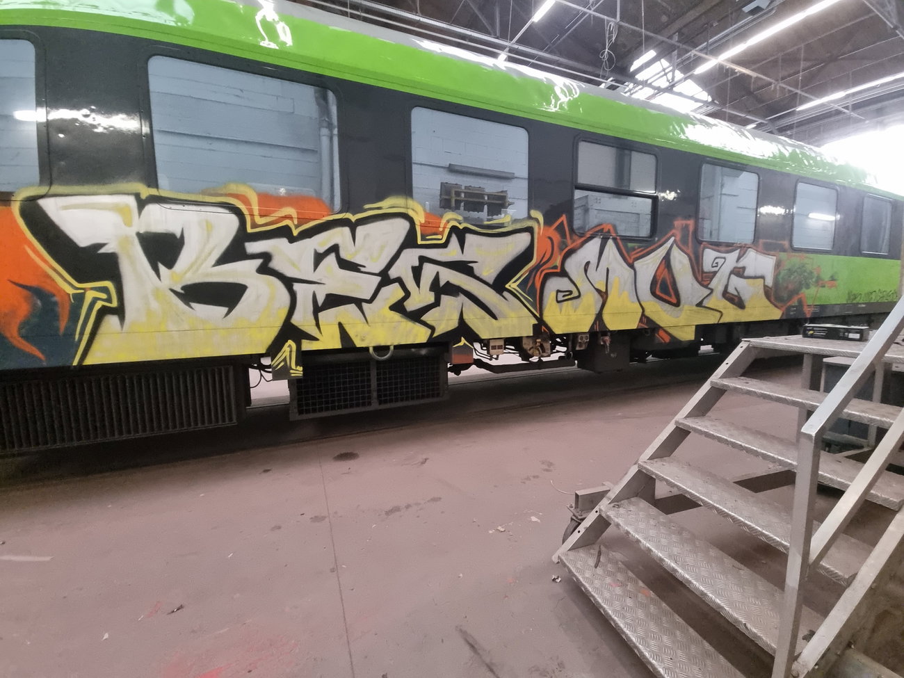 Graffiti Train - Photo by Skirmos (2026)