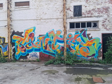 Graffiti Wall - Photo by Skirmos