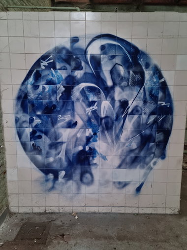 Graffiti Wall - Photo by Skirmos
