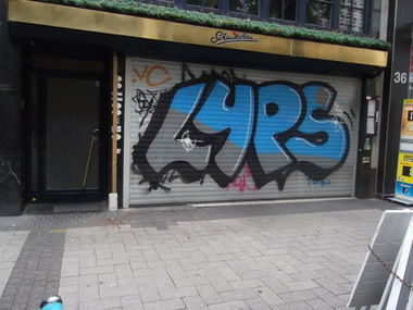 Graffiti Bombing - Photo by SkitOne69 - Hodensack, Lyps, Cologne