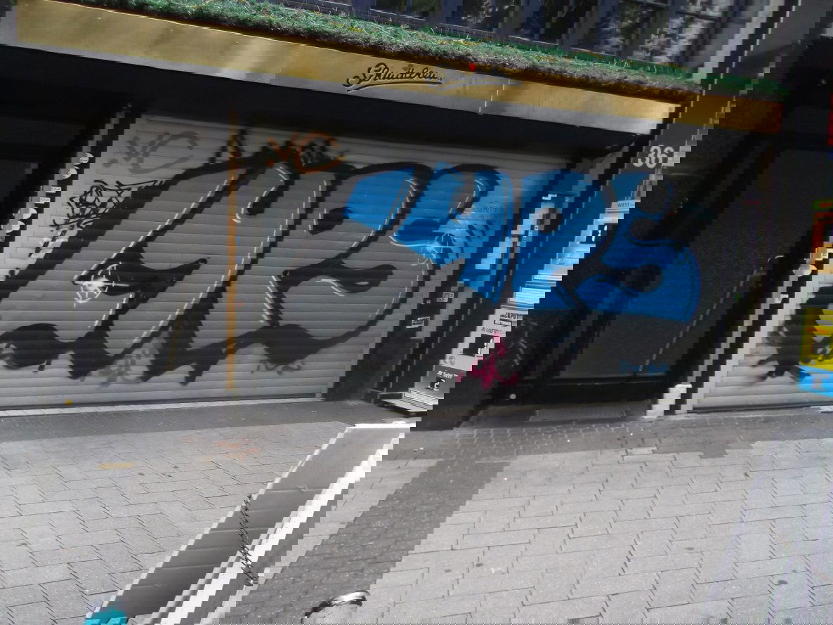 Graffiti Bombing - Photo by SkitOne69 - Hodensack, Lyps, Cologne