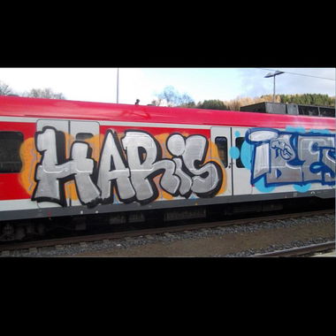Graffiti Train - Photo by SkitOne69 - Haris, Ibes, S12 (2014)