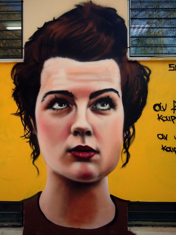 Graffiti Wall in Kalamata - Photo by Skitsofrenis - girl