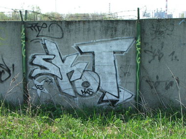 Graffiti Wall - Photo by SkoTerror