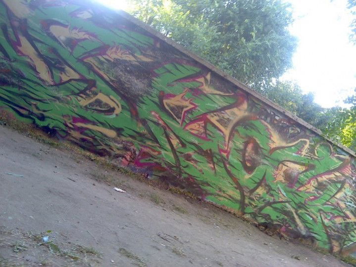 Graffiti Wall - Photo by Skoc