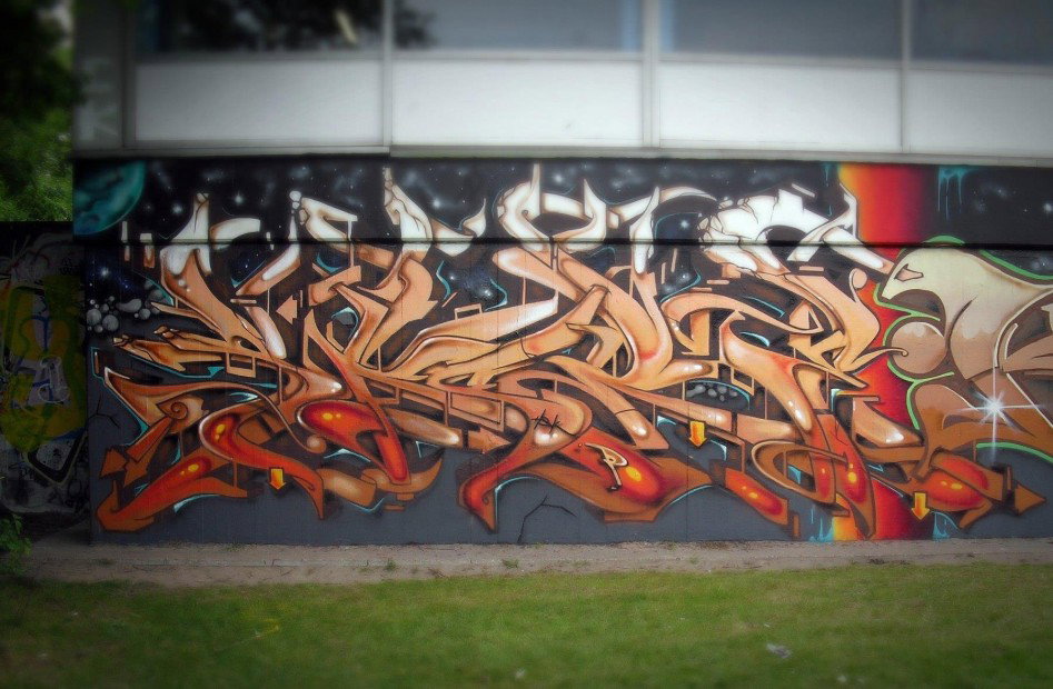 Graffiti Wall - Photo by Skore79 - HK, TDC (2012)
