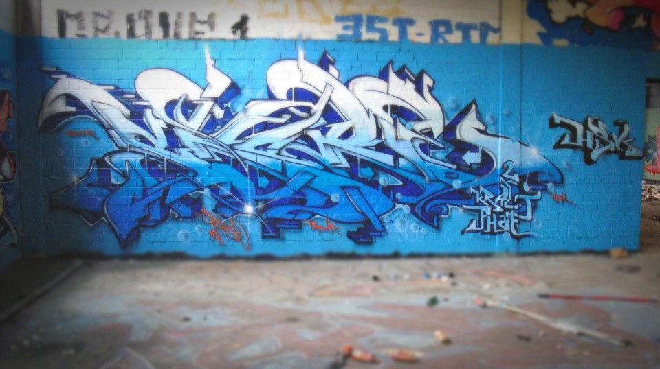 Graffiti Wall in Oldenburg - Photo by Skore79 - TDC, HK (2011)
