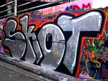 Graffiti Wall in London - Photo by Skot_terror (2013)