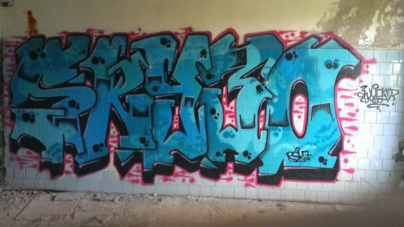 Graffiti Wall in Volkhov - Photo by Skyzorskz - graffiti, bombing, writing (2013)