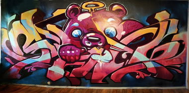 Graffiti Wall in Moscow - Photo by Slash - house, bears, graffiti (2013)