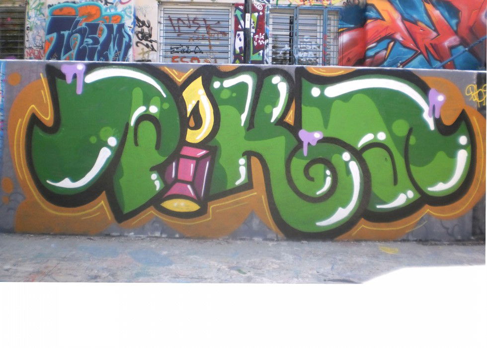 Graffiti Wall in athens - Photo by Smilish