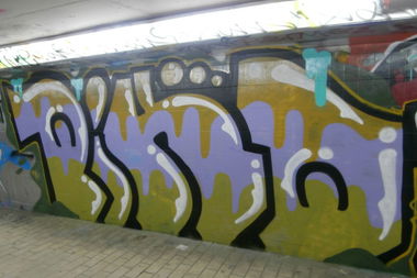 Graffiti Bombing in athens - Photo by Smilish