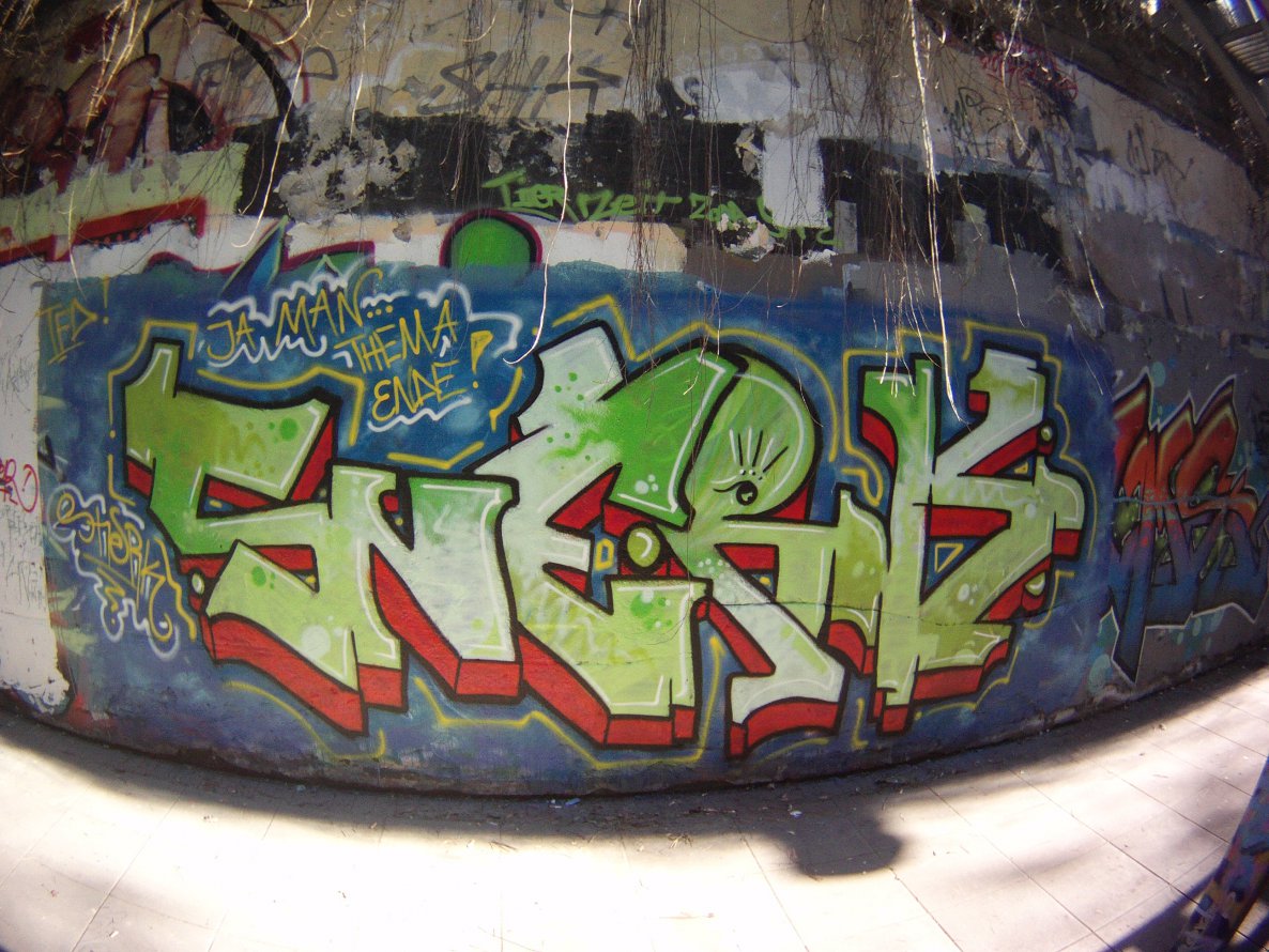 Graffiti Wall in Gütersloh - Photo by Snerked - Snerk, Tfd (2014)