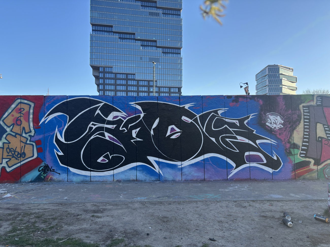 Graffiti Wall in Berlin - Photo by Snokomotive