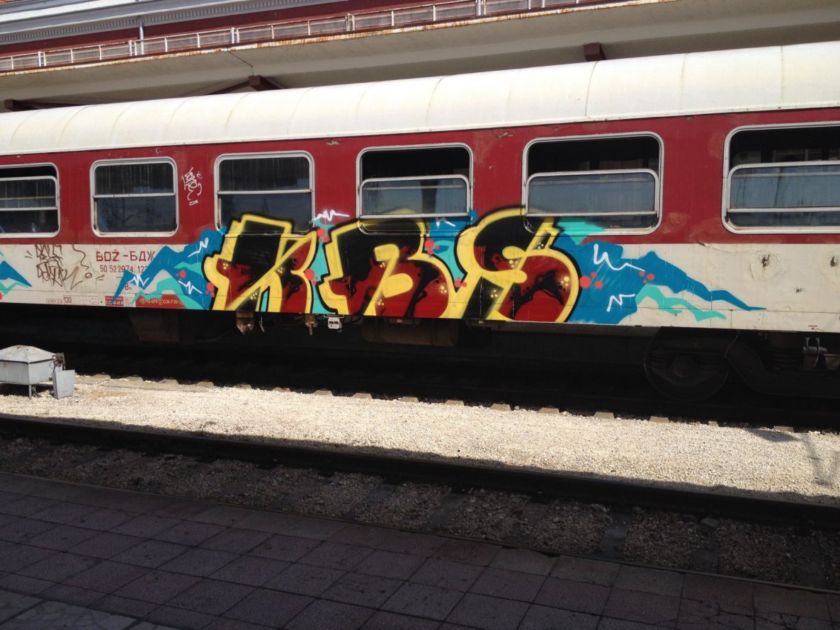 Graffiti Train - Photo by Snukar - snuk
