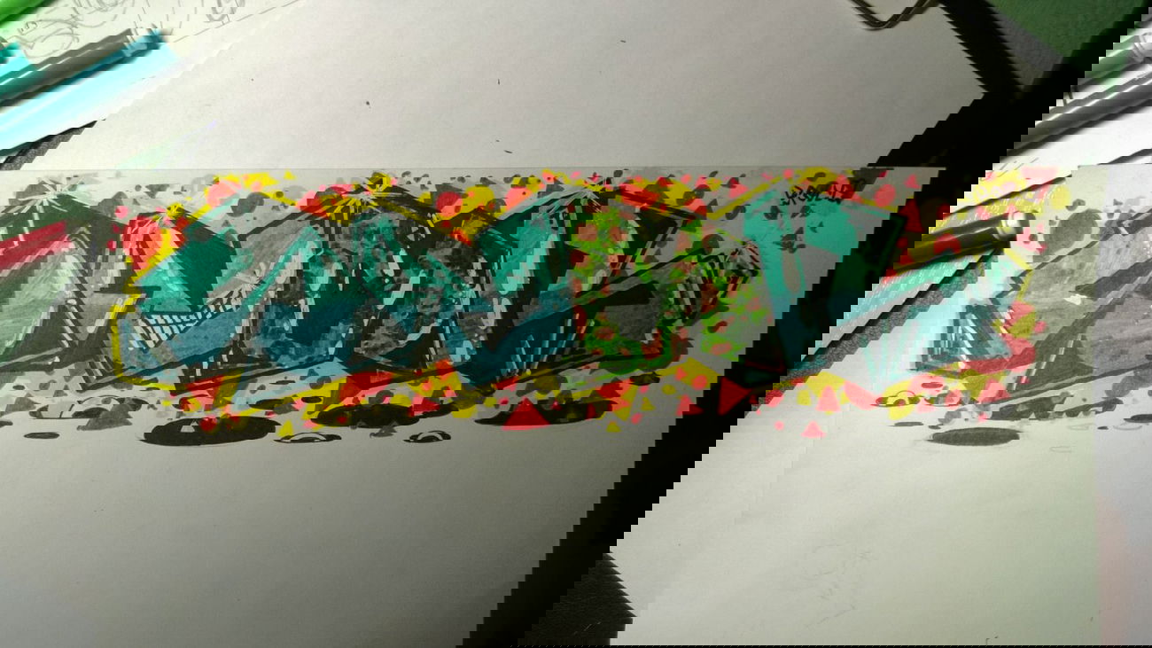 Graffiti Sketch - Photo by Snur (2013)