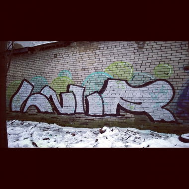 Graffiti Bombing - Photo by Snur (2014)