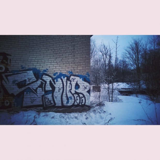 Graffiti Bombing - Photo by Snur (2015)