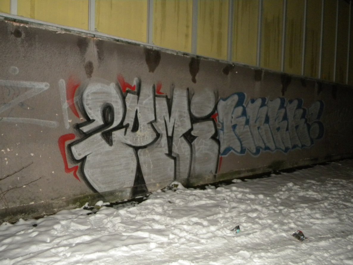 Graffiti Bombing - Photo by SoWi (2014)